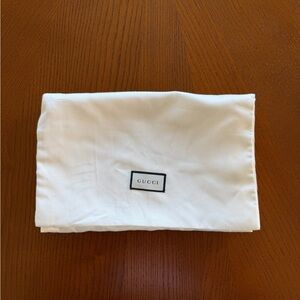 Gucci Cream Wallet Dust Bag